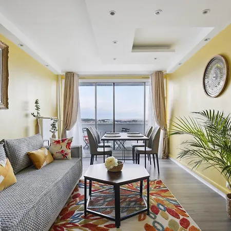 Apartmán Chic And Spacious Apart With Parking *