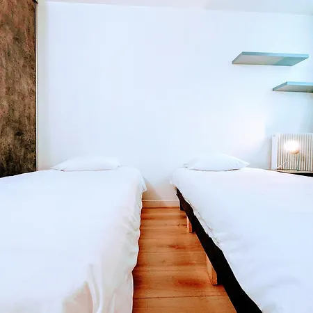 Apartman Chic And Spacious With Parking Saint-Germain-en-Laye